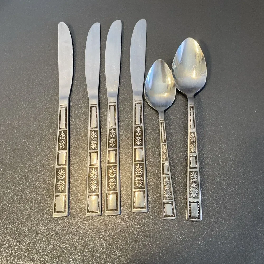 Vintage Lifetime Cutlery Flatware Raised Floral Japan 4 Butter Knives 2 Spoons
